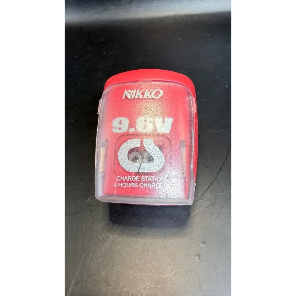 Nikko 9.6V Charge Station‎ 4 Hours Charger BT-1220-U7 Red RC Battery Wall Plug